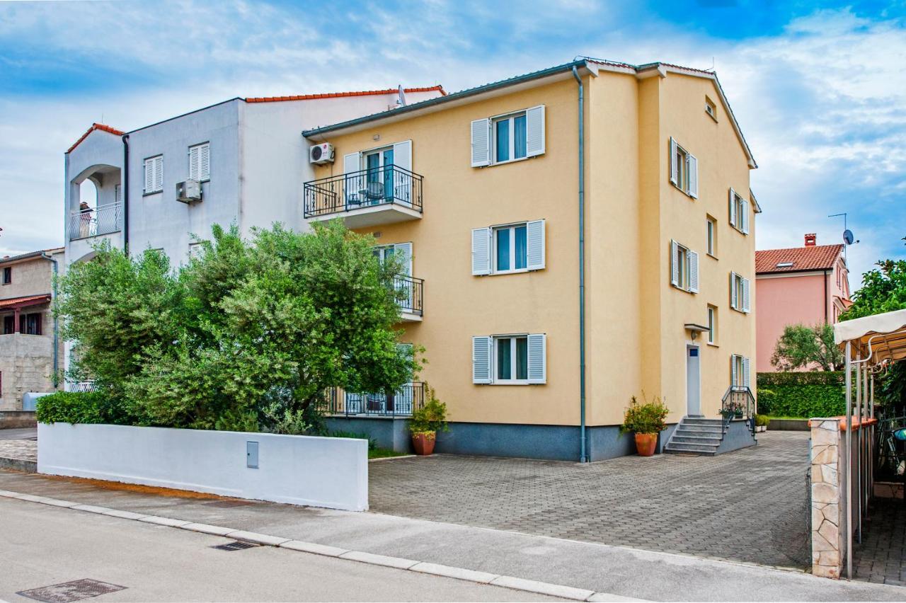 Apartments Bella B Ровінь Екстер'єр фото