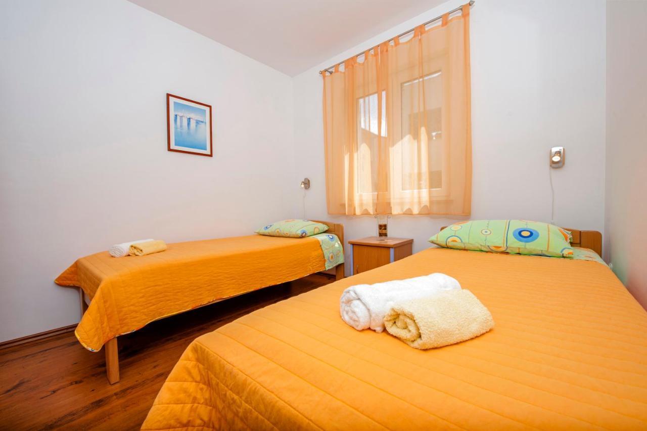 Apartments Bella B Ровінь Екстер'єр фото