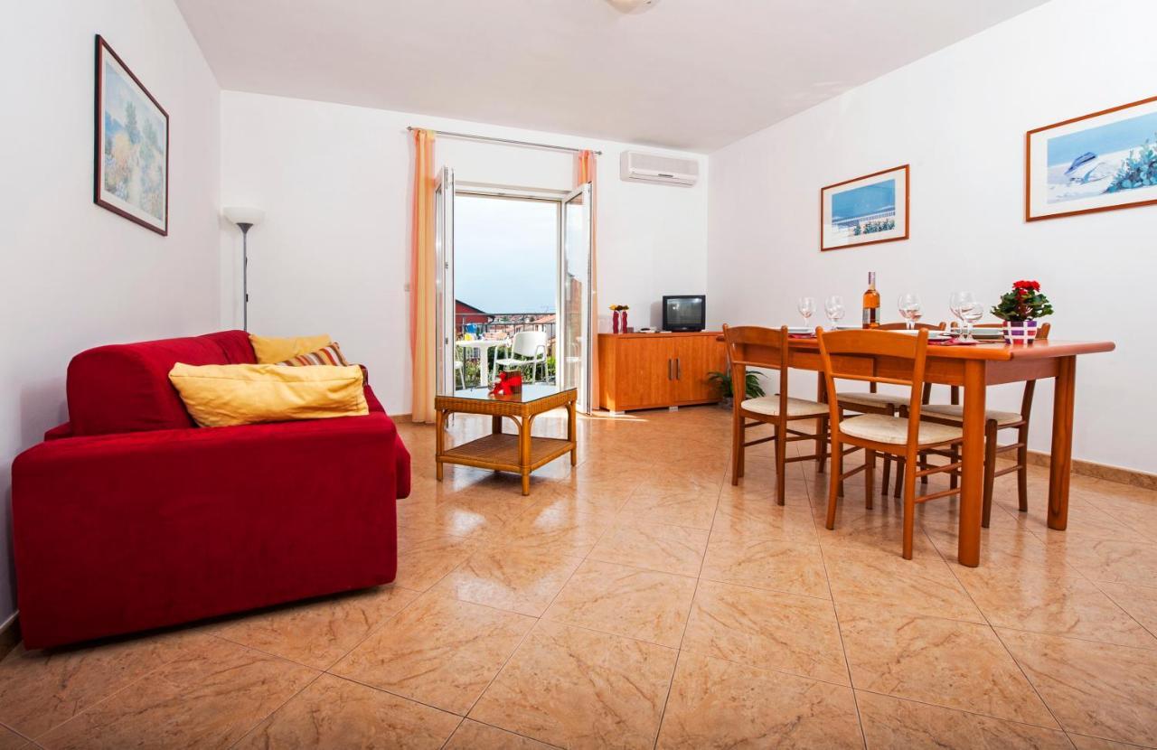 Apartments Bella B Ровінь Екстер'єр фото