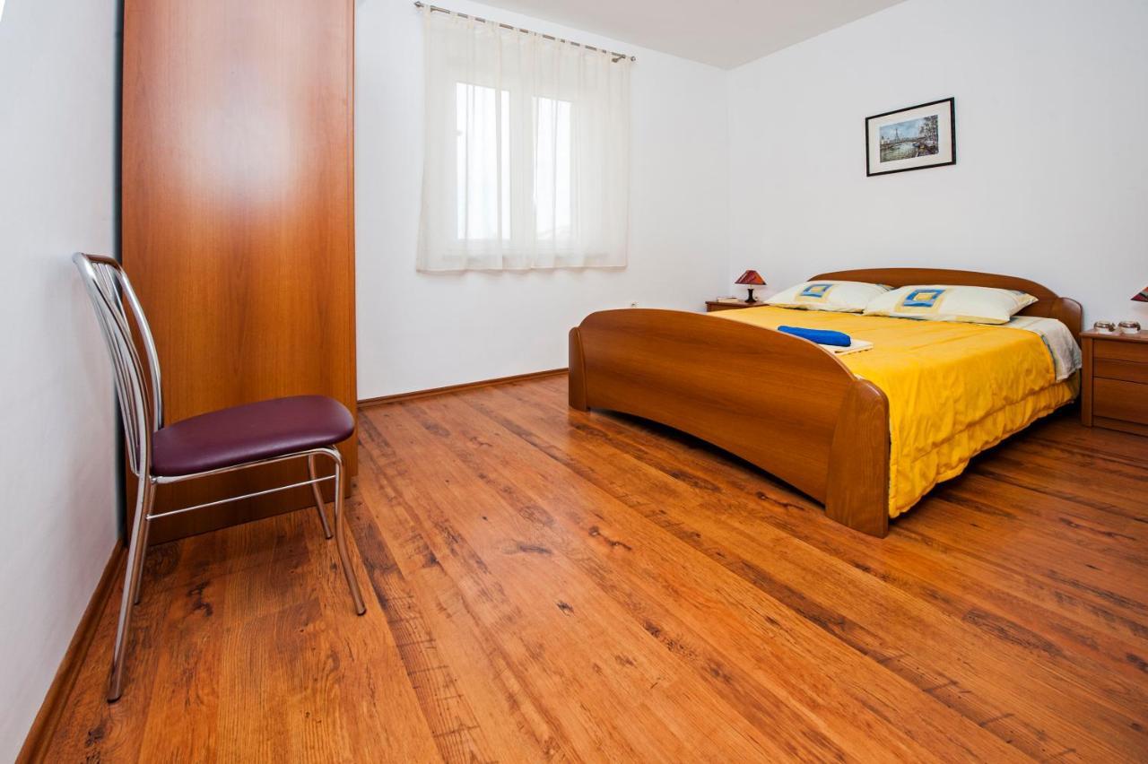 Apartments Bella B Ровінь Екстер'єр фото