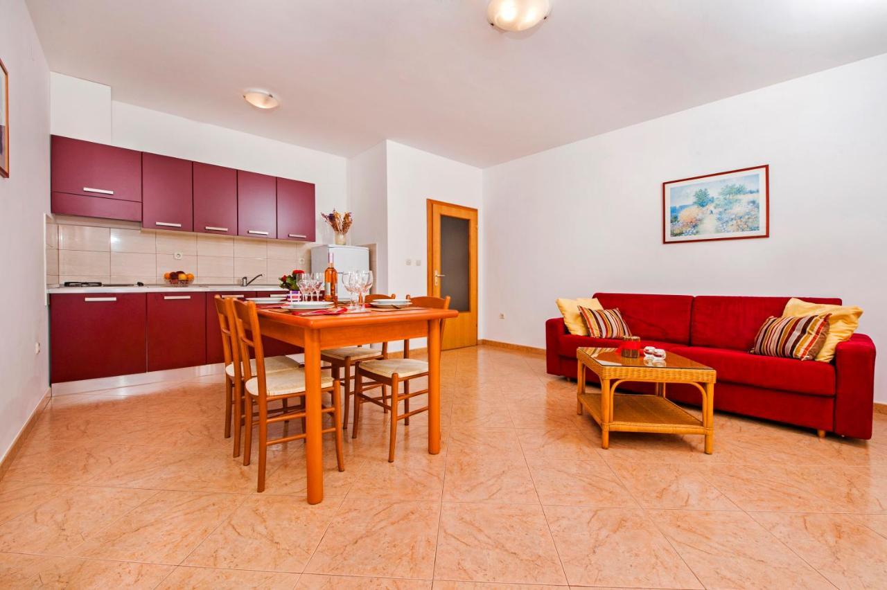 Apartments Bella B Ровінь Екстер'єр фото