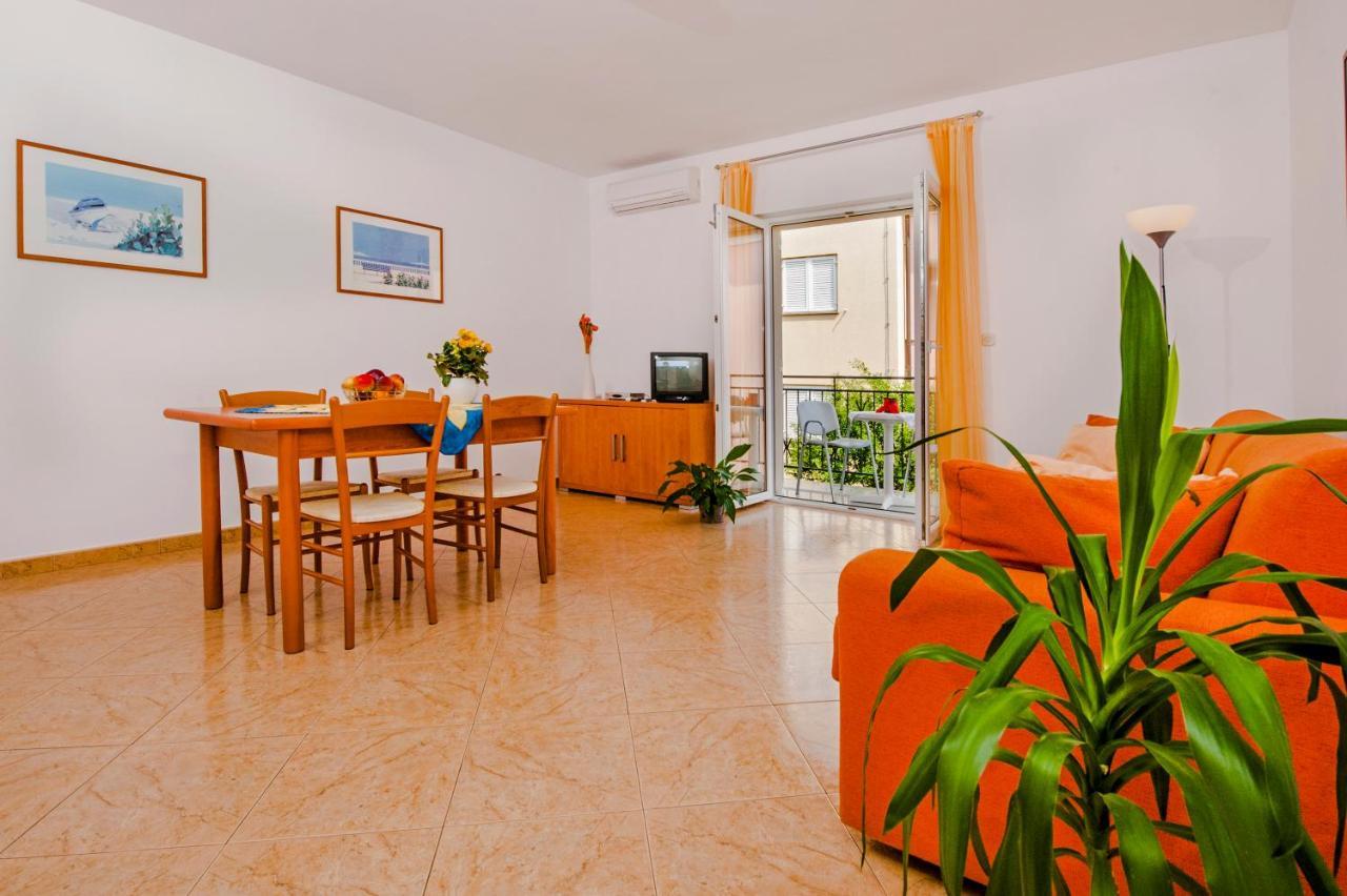 Apartments Bella B Ровінь Екстер'єр фото