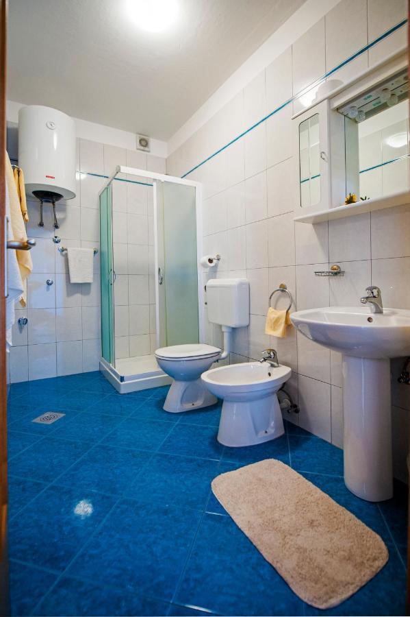Apartments Bella B Ровінь Екстер'єр фото